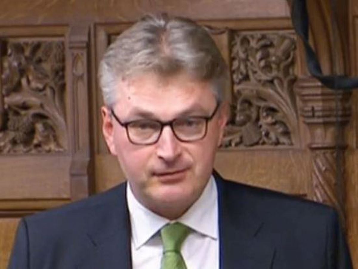 Shrewsbury MP Daniel Kawczynski 'apologising' in the House of Commons