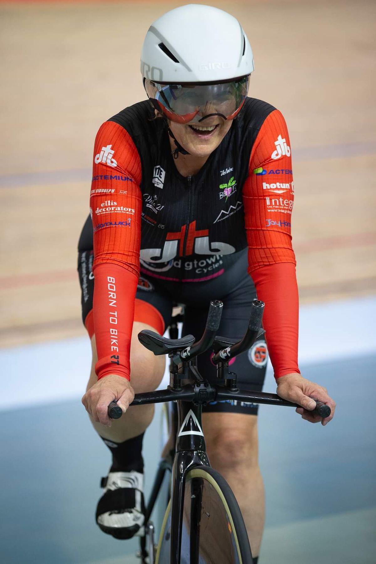 Alison Salthouse in the velodrome. Photo: Alex Rotas Photography.
