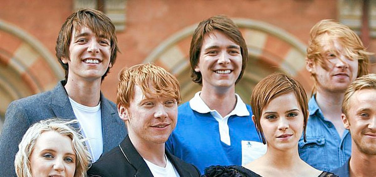 06/07/2011 PA File Photo of l-r) Evanna Lynch, James Phelps, Rupert Grint, Oliver Phelps, Emma Watson, Domhnall Gleeson and Tom Felton and Bonnie Wrightarriving for Cocktails with the Cast of Harry Potter And The Deathly Hallows, Part 2, at St. Pancras Renaissance London Hotel. See PA Feature FILM Potter Party. Picture credit should read: Sean Dempsey/PA Photos. WARNING: This picture must only be used to accompany feature FILM Potter Party.