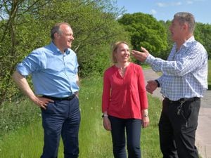 NORTH COPYRIGHT MNA MEDIA TIM THURSFIELD 14/05/22.Liberal Democratic Party leader Ed Davey and MP Helen Morgan visit Bentley Farm, Noneley, to discuss the challenges farmers face..They met poultry farmer Neil Brown..