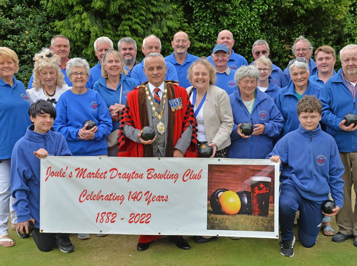 Mayor Mark Whittle and his wife, mayoress Melanie, with club members 