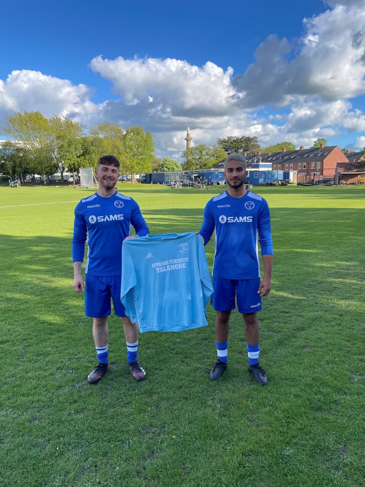 Shrewsbury Up & Comers Juan Jose Finlow and Ben Painter show off the Talamone colours after the two clubs created a new partnership