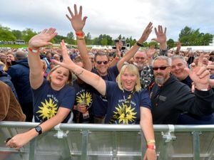 Tears for Fears fans get ready to see their heroes