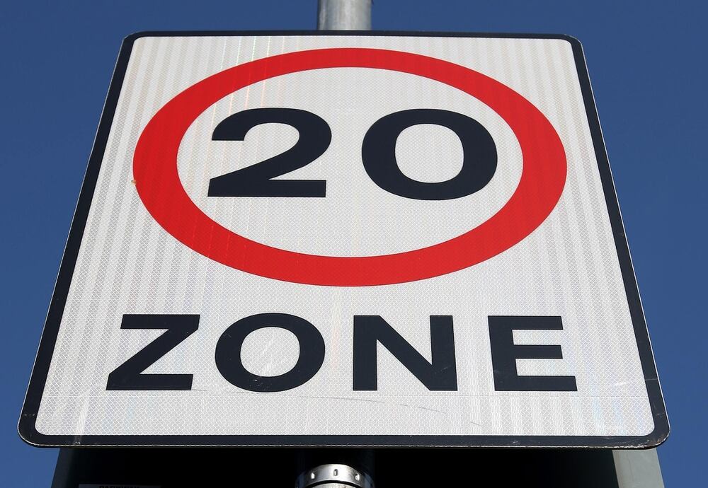 Are 20 Is Plenty Signs Legal?
