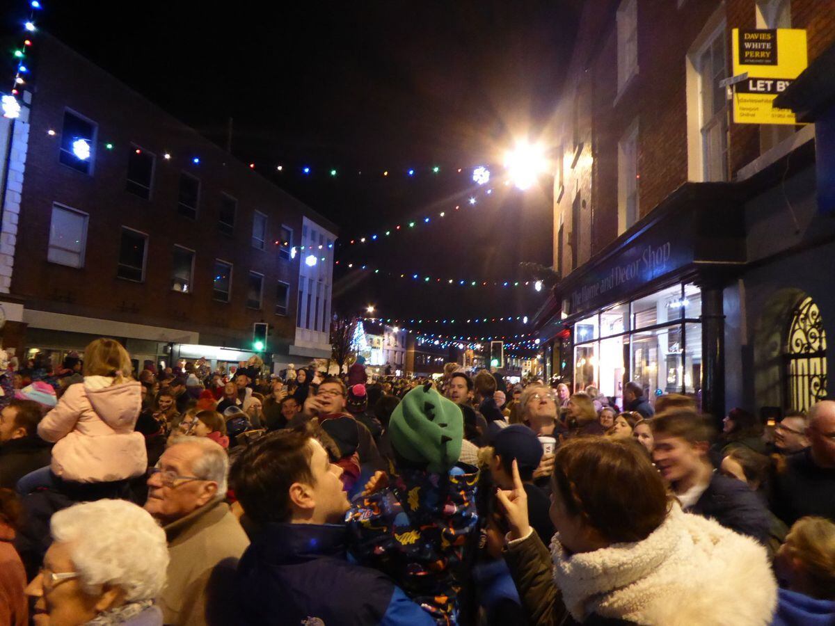 A previous Newport lights switch on 