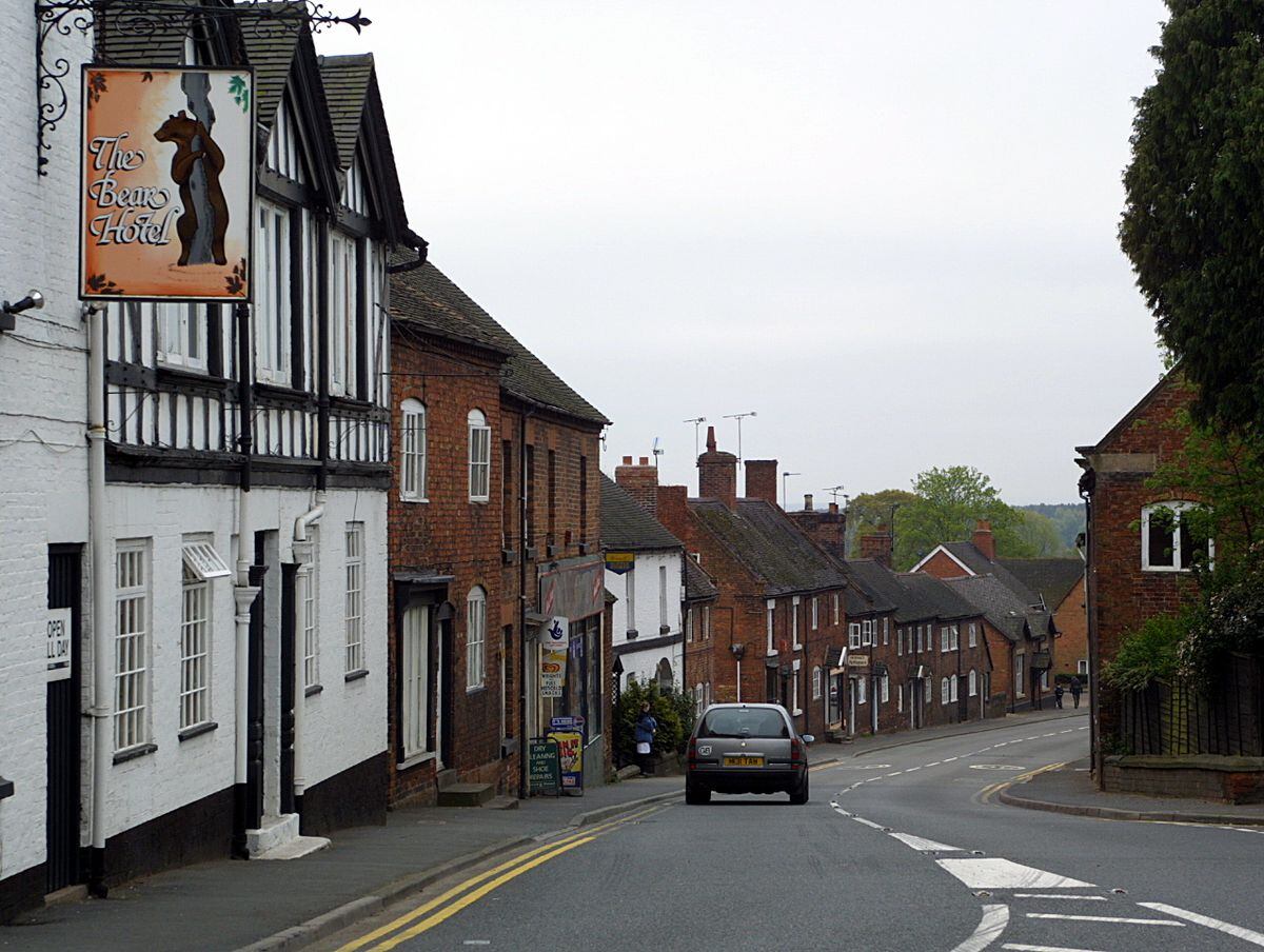 SHROPSHIRE WEEKEND.
A general view of the village of Hodnet. The Bear Hotel is on the left.