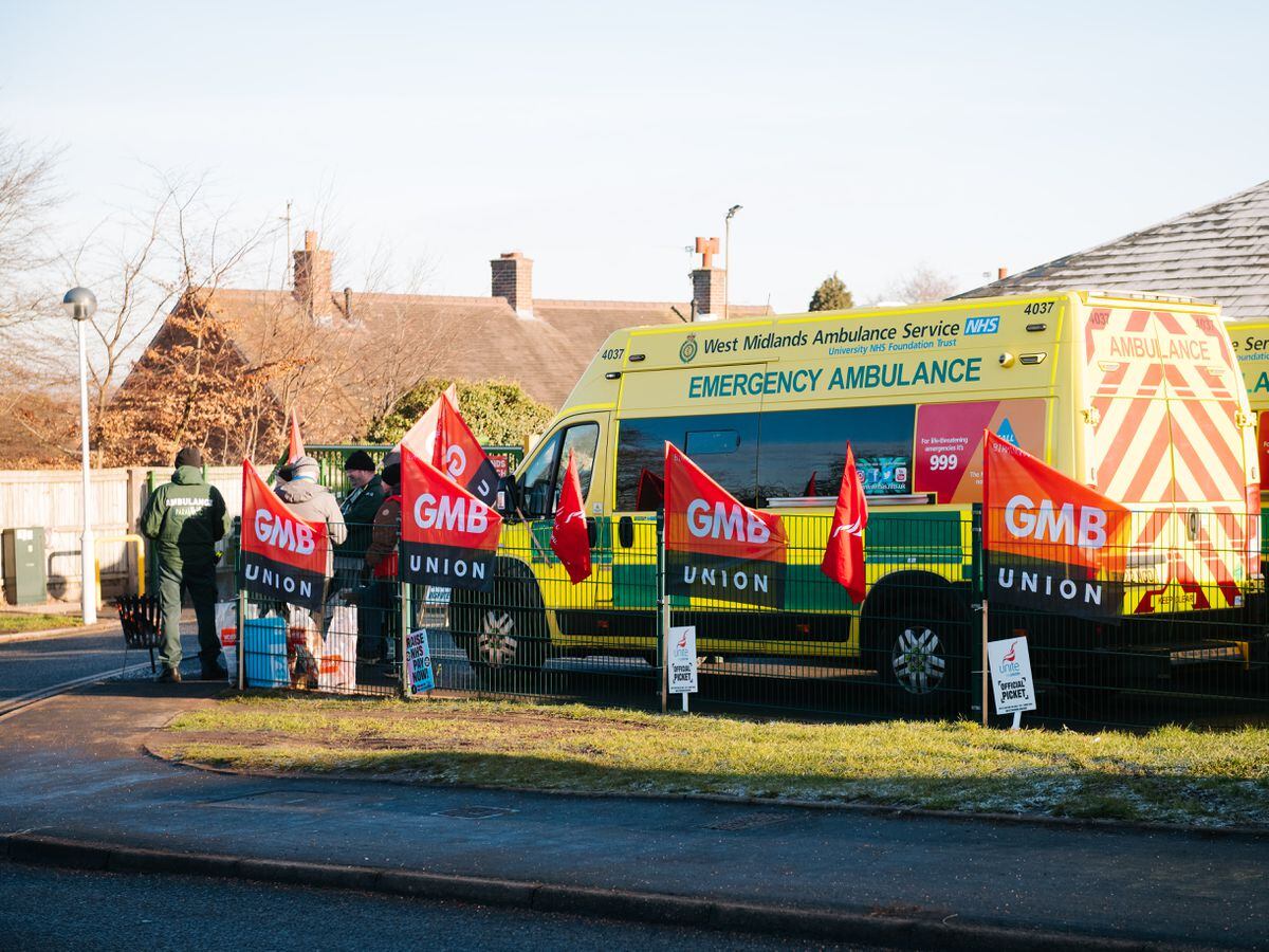 Ambulance Strike - Donnington Ambulance Hub, Telford. GMB Union..