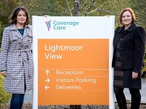  Jess Morris, Kensa’s creative director, left, with Coverage Care chief executive Debbie Price at Lightmoor View care home in Telford