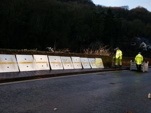 Flood barriers start to go up in Ironbridge 