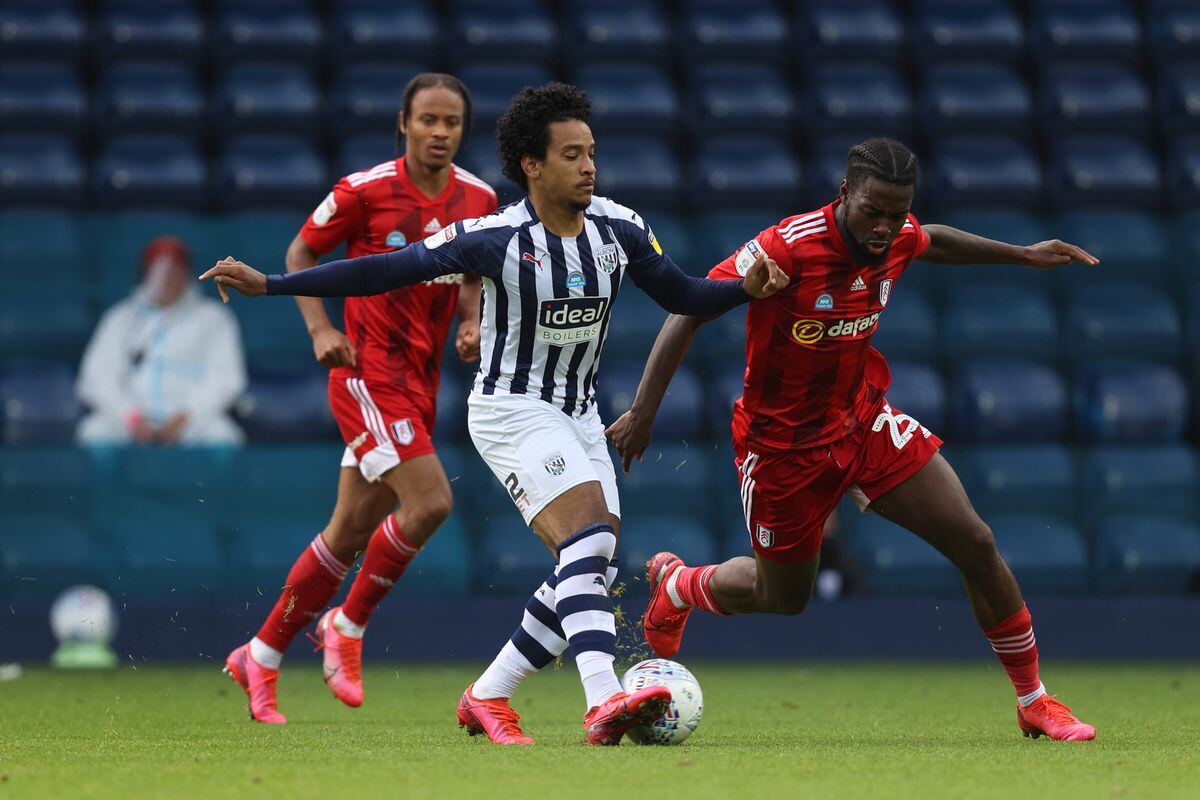 Matheus Pereira of West Bromwich Albion and Josh Onomah of Fulham.
