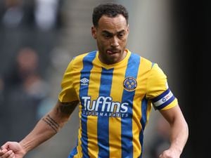 Elliott Bennett has agreed another one-year contract at Shrewsbury following an excellent debut campaign (AMA)