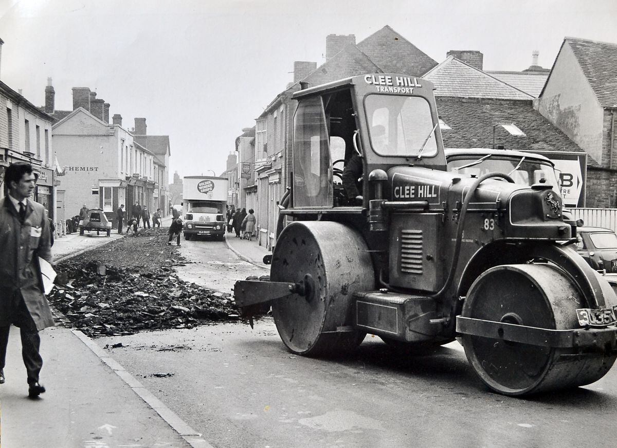Resurfacing works to Dawley High Street in April 1967.