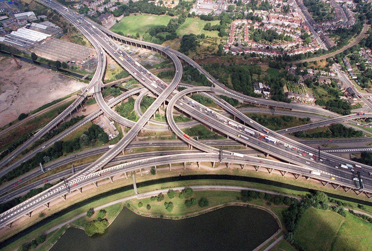 M6 weekend closure: Drivers warned as motorway to shut at Spaghetti ...