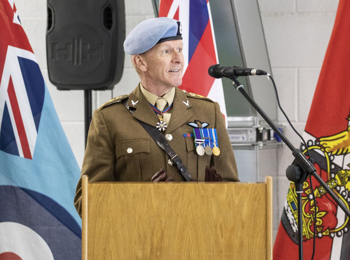 Colonel Tim Peake addresses graduates and guests at the No.1 Flying Training School