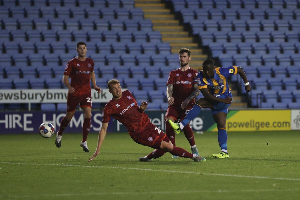 Dan Udoh of Shrewsbury Town scores a goal to make it 2-1 (AMA)