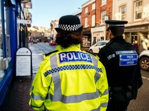 BORDER COPYRIGHT SHROPSHIRE STAR JAMIE RICKETTS 23/01/2019 - Police Officer and Police Community Support Officer walk the streets of Oswestry..
