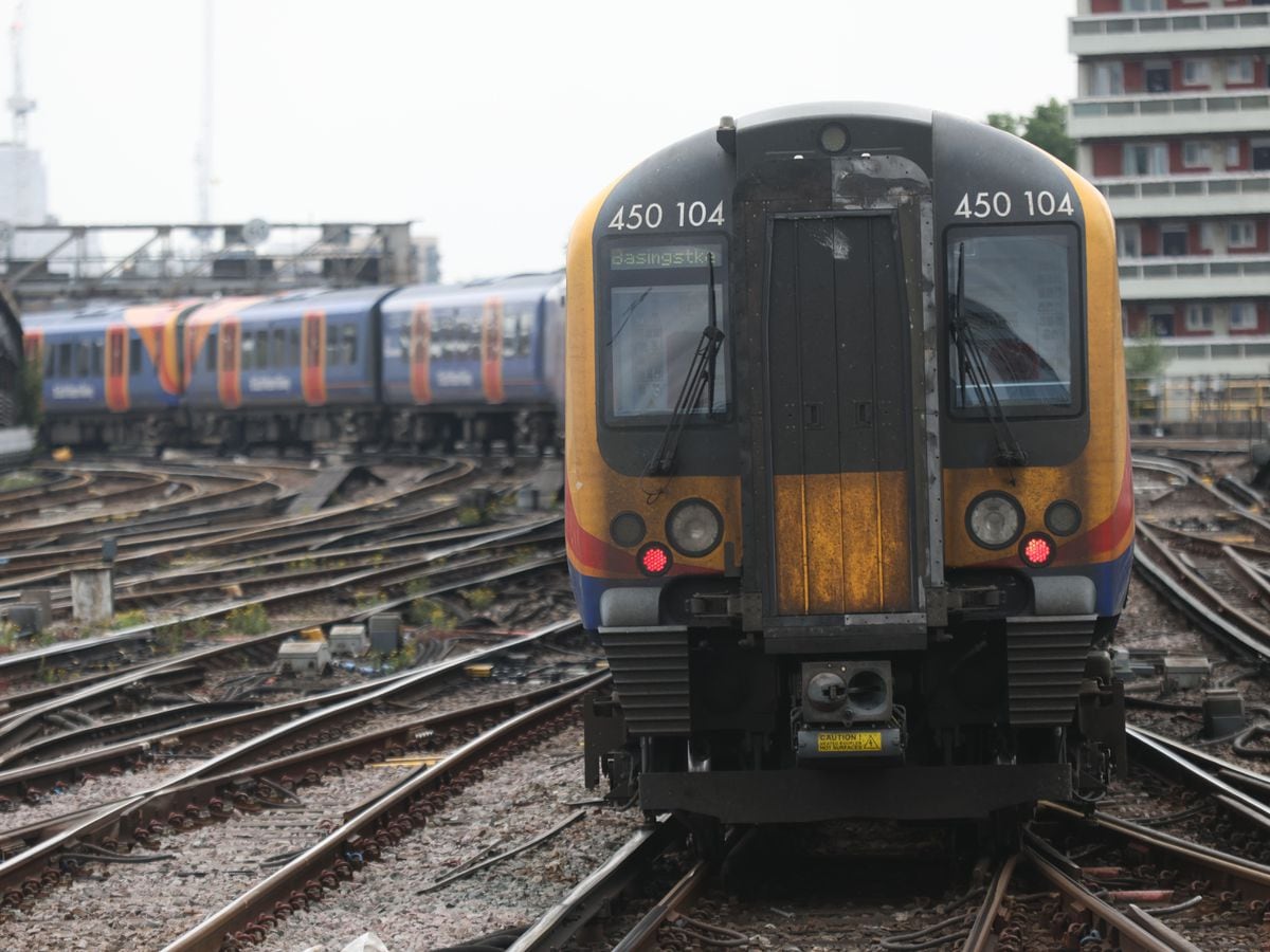 A train leaves Waterloo station
