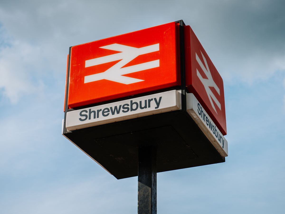 SHREWS COPYRIGHT SHROPSHIRE STAR JAMIE RICKETTS 08/08/2019 - Photos of Shrewsbury - Shrewsbury Train Station / Shrewsbury Railway Station.