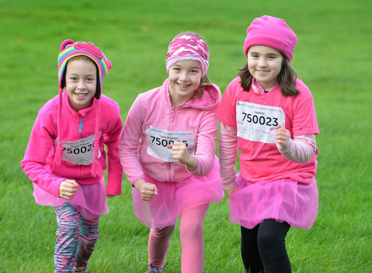 Pictured from left, Maeve Prosser, aged seven, Niamh Prosser, 10, and Isabelle Clew, nine