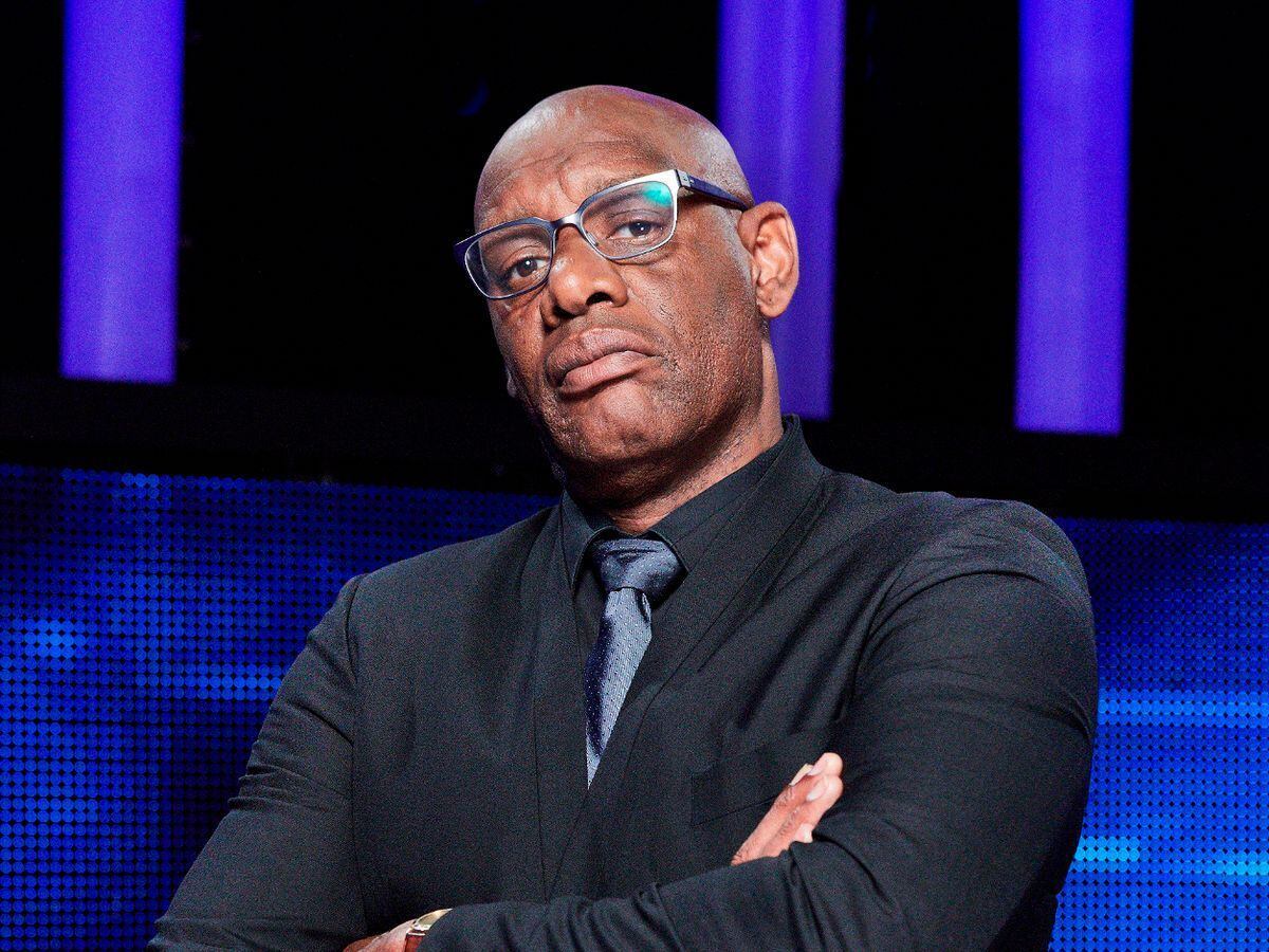 Shaun Wallace will be hosting a For Better Oar Worse Quiz to raise funds 