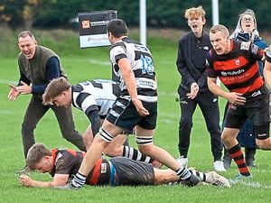 Jed Corbett scores a try for victorious Oswestry  Picture: Nick Evans Jones