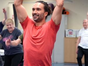 Fitness coach Joe Wicks has teamed up with the NHS to create a dedicated work out video for people with Parkinson's disease (Eloise Parfitt/ Guyâs and St Thomasâ)