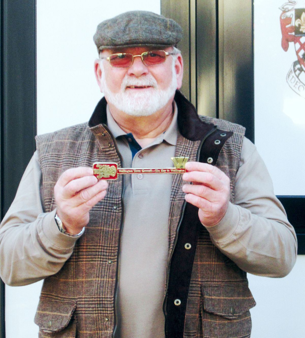 Allan was the first person to be awarded the "Key To Wellington."
