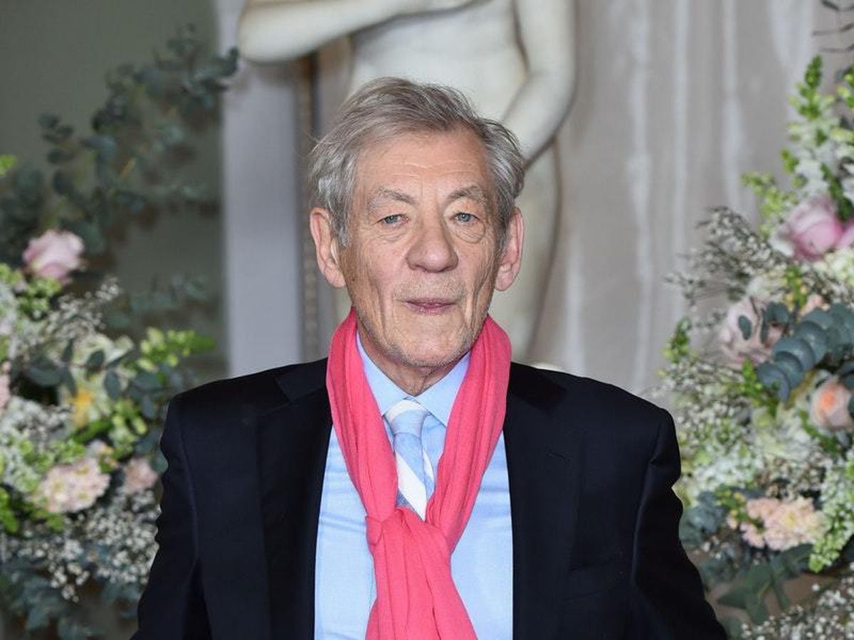 Sir Ian McKellen apologises after missing King Lear performance ...