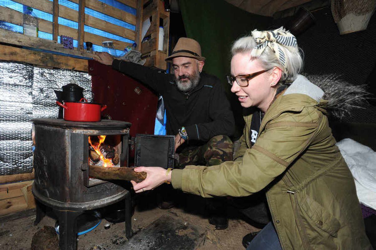 Anti-drilling campaigners get ready for winter at Shropshire camp