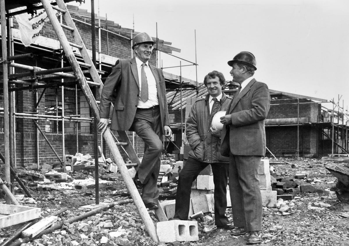 Arthur Barnett, left, inspecting progress on the new Hodnet primary school in 1985.