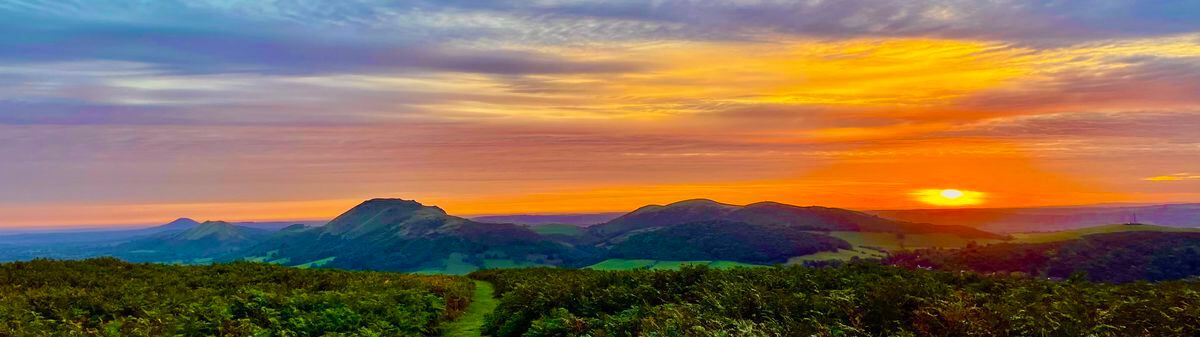 Photo from the Long Mynd by Steven Singh-Keating @aneedtopaint