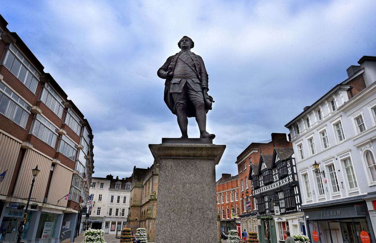 The Robert Clive statue in Shrewsbury's Square