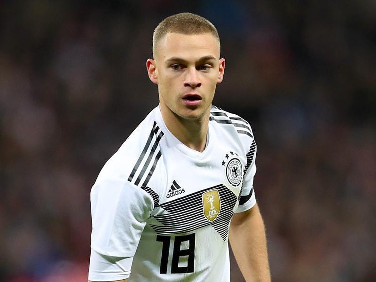 Kimmich backed to follow in Lahm's footsteps after extending Bayern ...