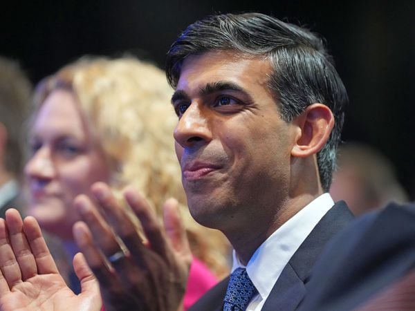 Rishi Sunak and the Tory party lag far behind Labour in the polls