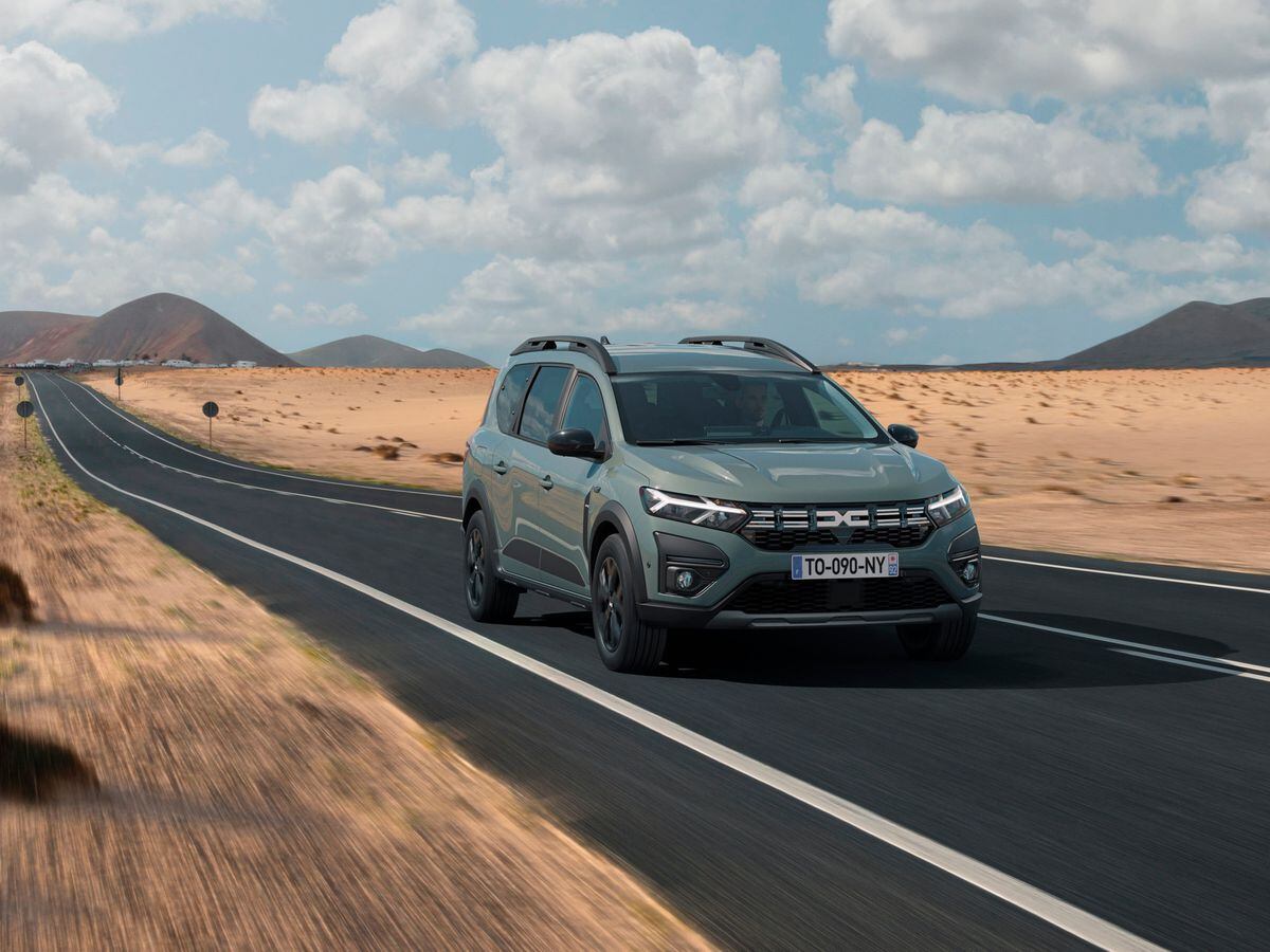 New Dacia Jogger HYBRID review – best hybrid ever?