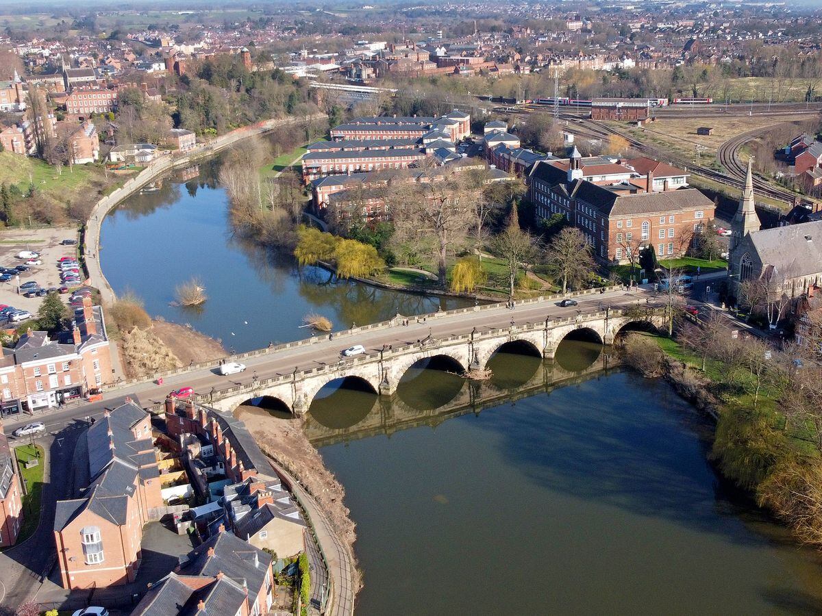 Businesses in Shrewsbury are being invited to have staff take part in river safety training