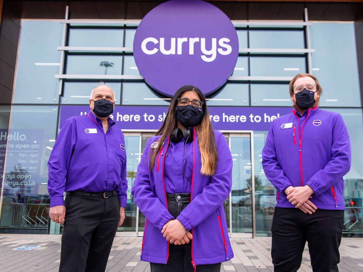 Currys store