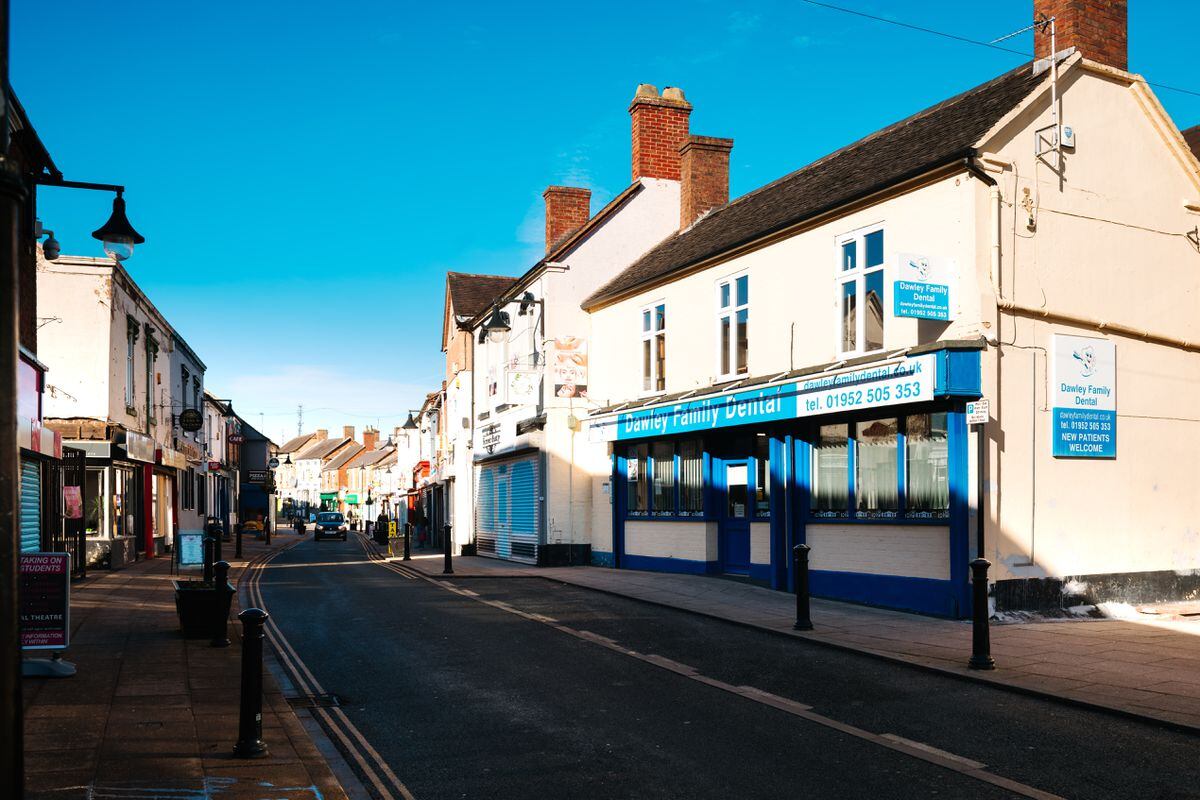 Looking down the High Street from near the junction with King Street