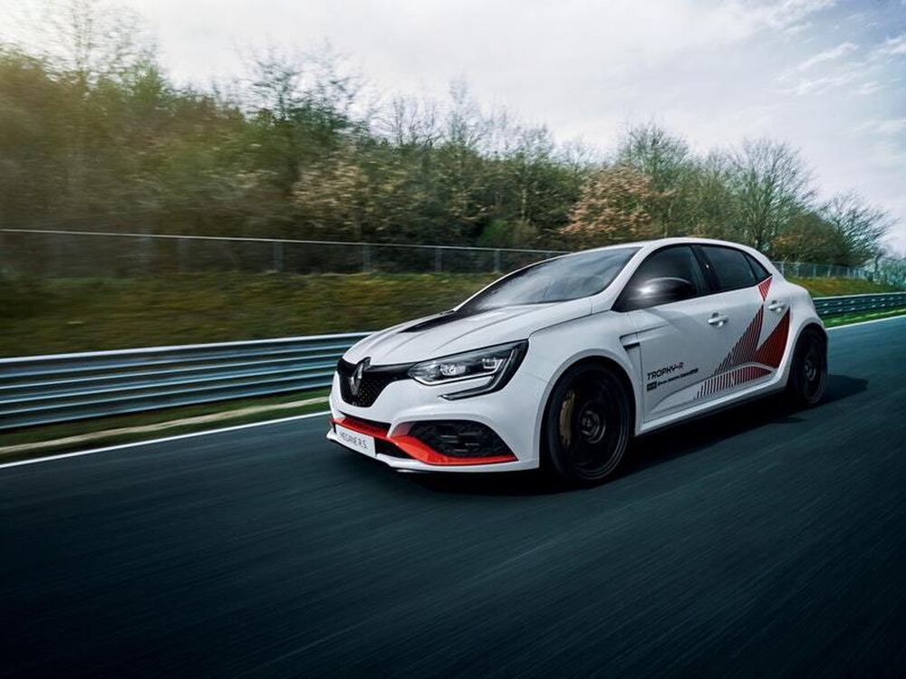 Renault Megane Rs Trophy R Takes Nurburgring Lap Record For A Front 