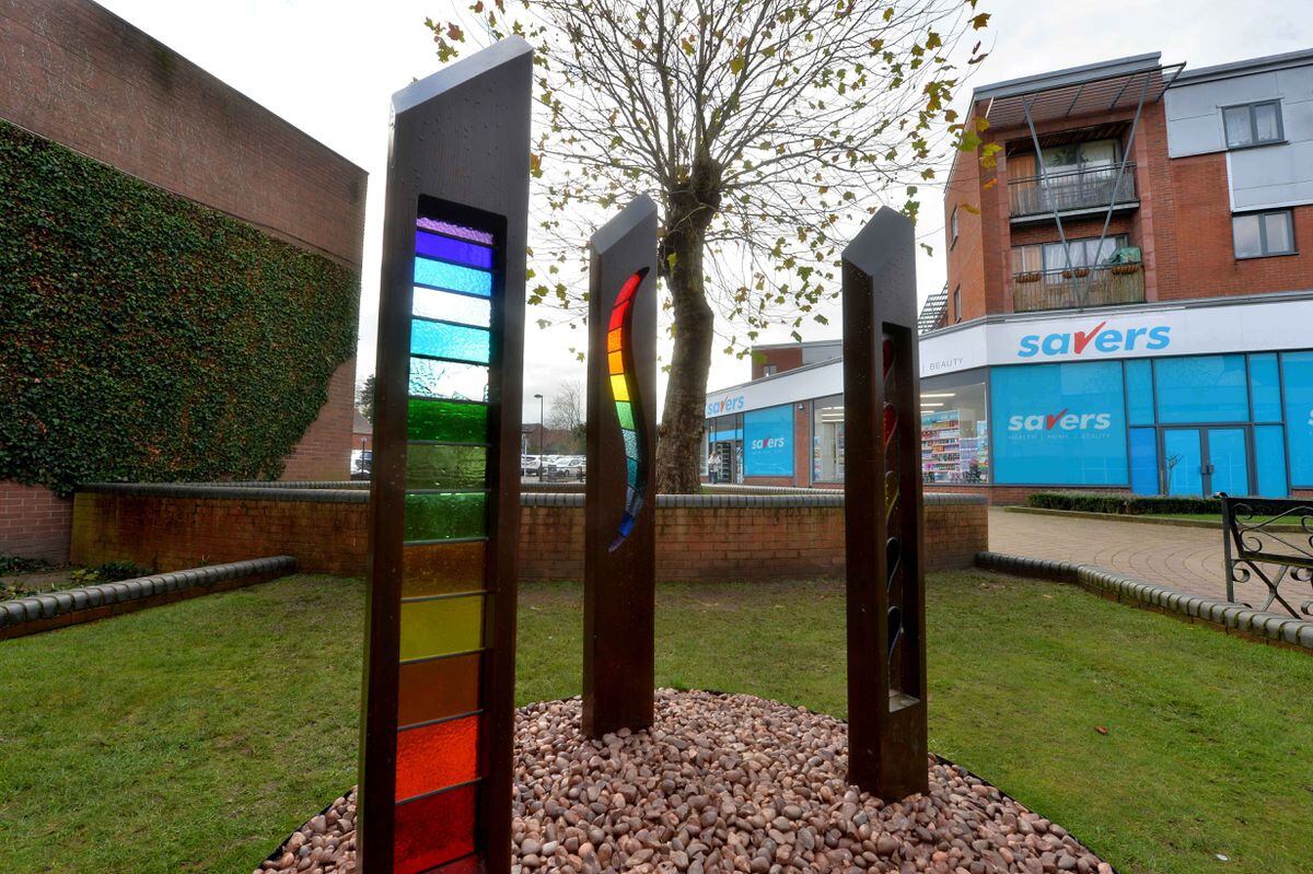 Drayton Plastic and Glass have stepped in to help repair the sculpture after heartless vandals smash a panel paying tribute to the work of keyworkers over the pandemic