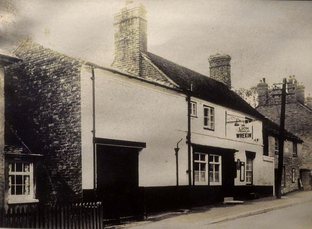 The Lion inn, Telford. Pub in the 1950's..