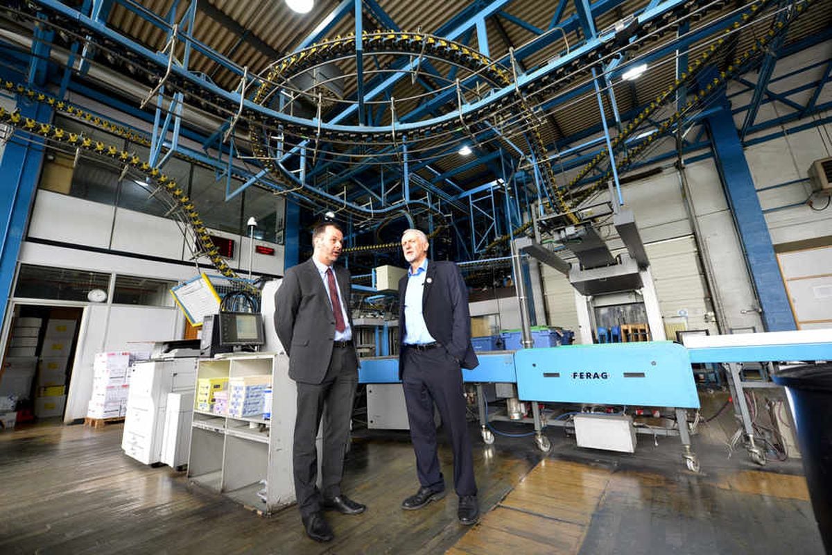 Labour Leader Jeremy Corbyn visits the Shropshire Star with deputy editor Mark Drew in the print room
