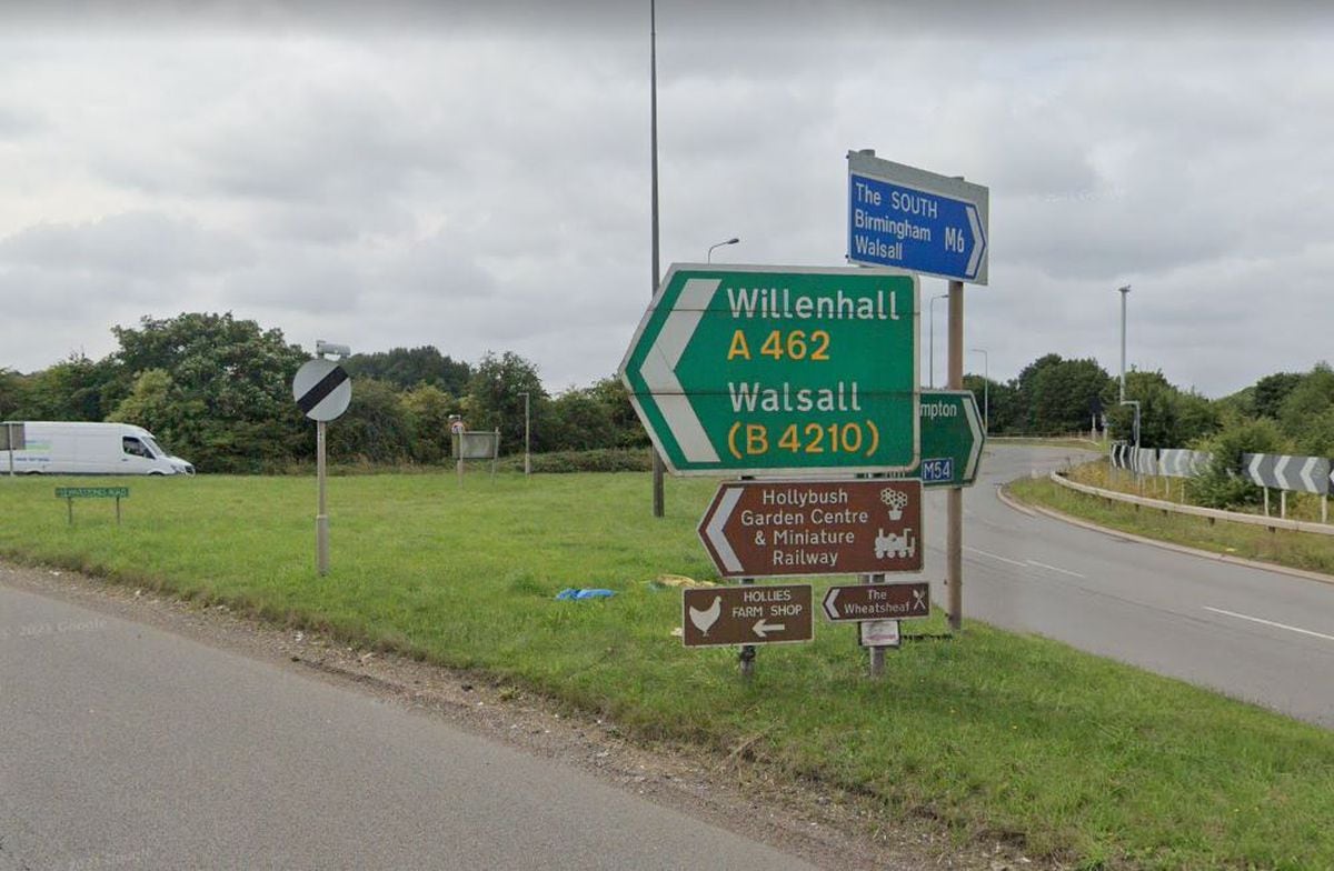 One of the brown signs pointing to Hollies Farm Shop. Photo: Google