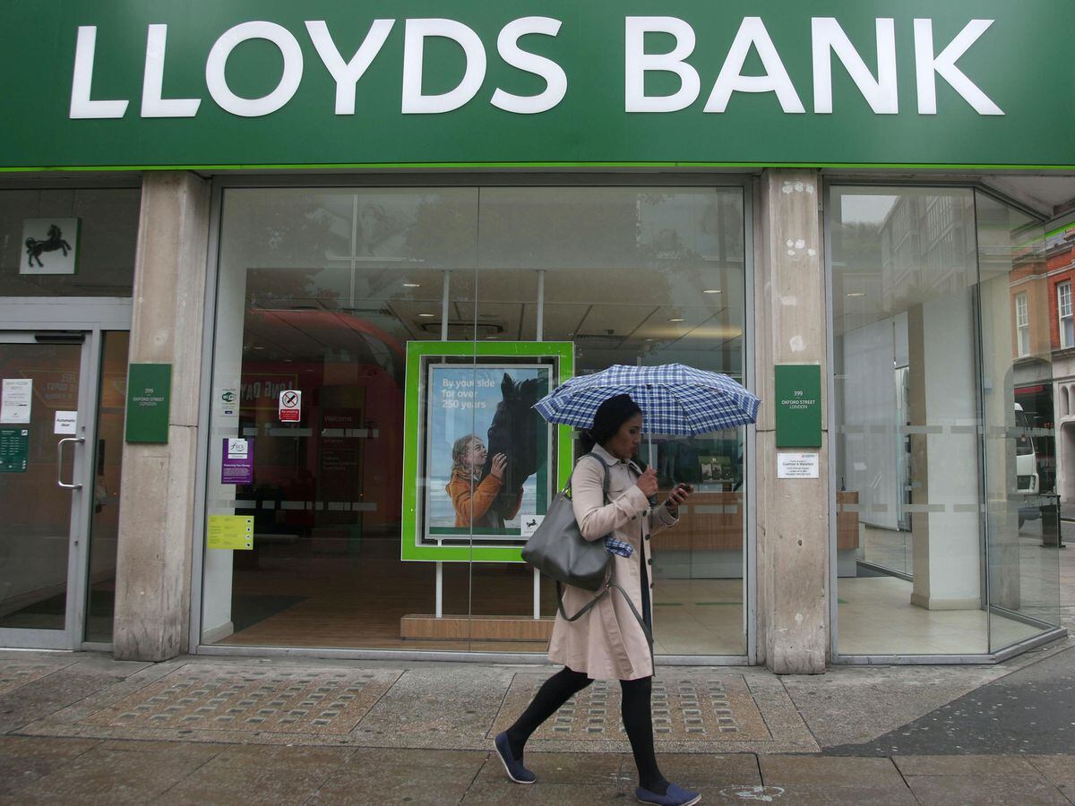 Lloyds Banking Group appoints HSBC high street chief as new banking ...
