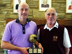 Winner J. Michael Jones with SHUGC President, Doug Parry. Pictures – Mike Purnel