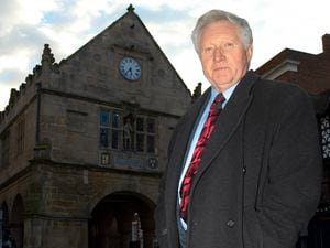 David Dimbleby has a walkabout in Shrewsbury ahead of the 2004 show.