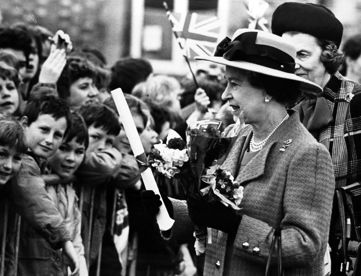 nostalgia pic. Welshpool. The Queen meets crowds in Welshpool on April 21, 1989, which was her 63rd birthday