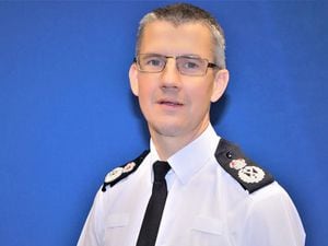 Chief Constable Carl Foulkes has announced his retirement