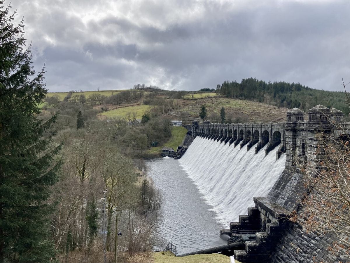 Water cascading over the dam at Lake Vyrnwy photo Sue Austin