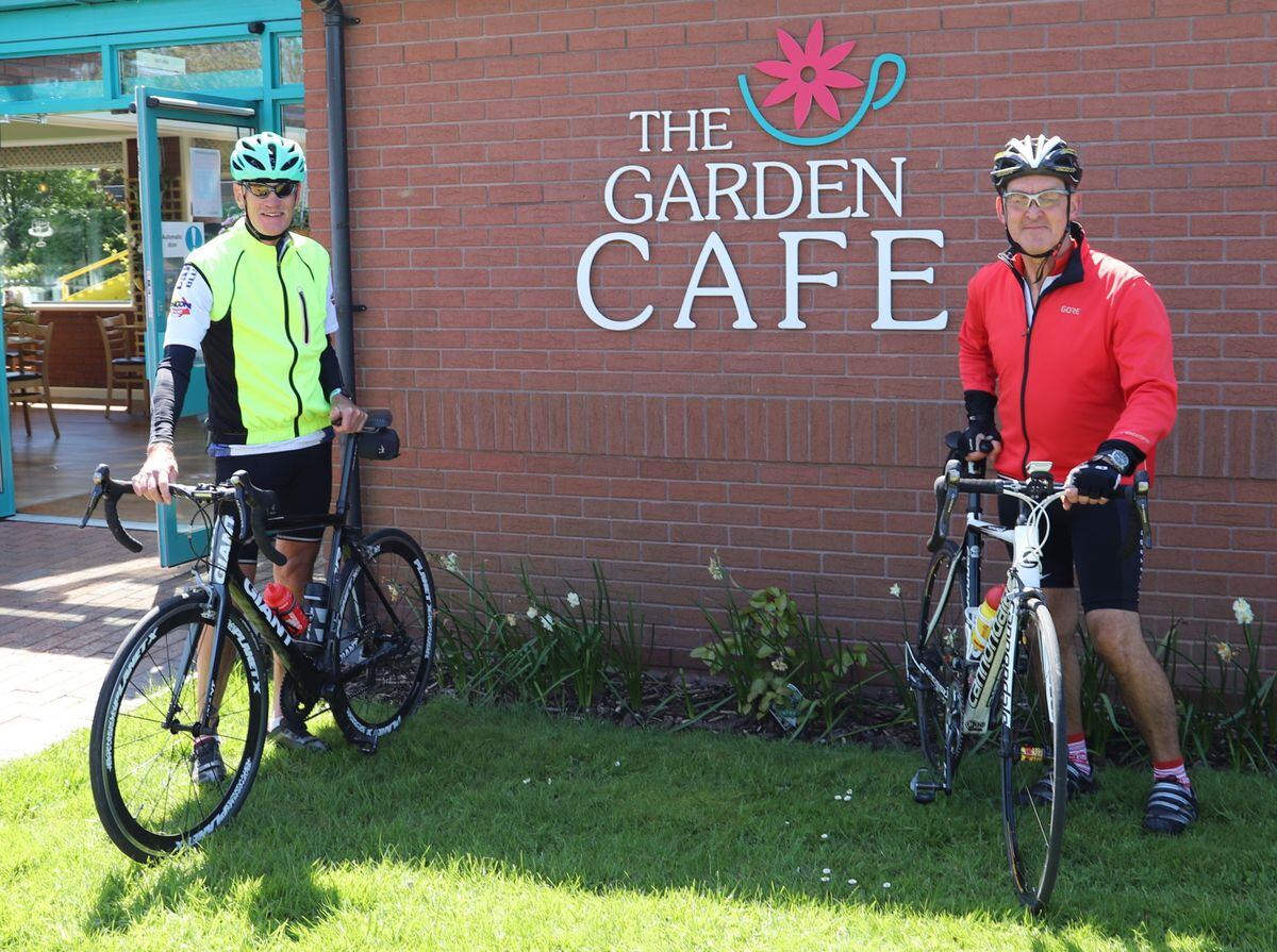 Paramedics John Jones and Ian Laing enjoyed a 40-mile cycle ride on their day off,stopping off en-route at Derwen College’s Walled Garden Cafe in Gobowen.
